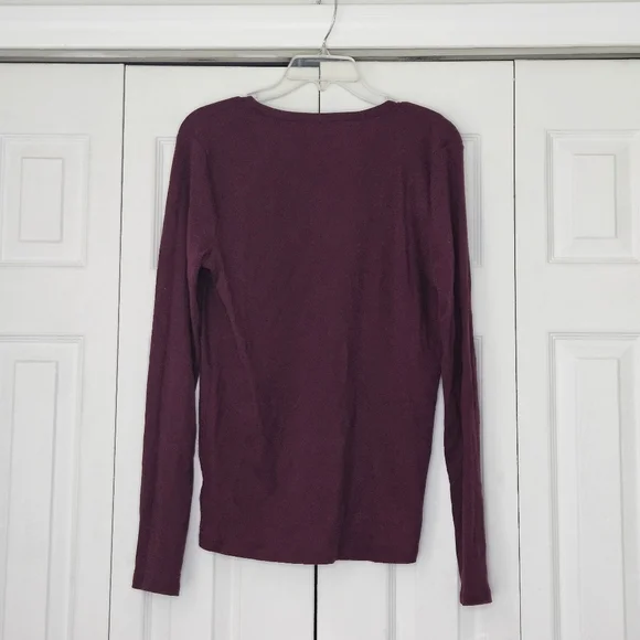GAP Longsleeved Ribbed Tee - Picture 3 of 3